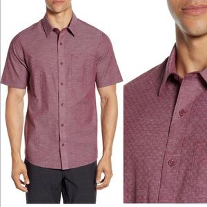 TRAVIS MATTHEW BUTTON DOWN SHIRT